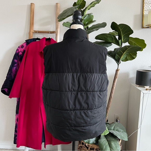 Zara Black Color Block Dual Texture Puffer Vest - Picture 8 of 10